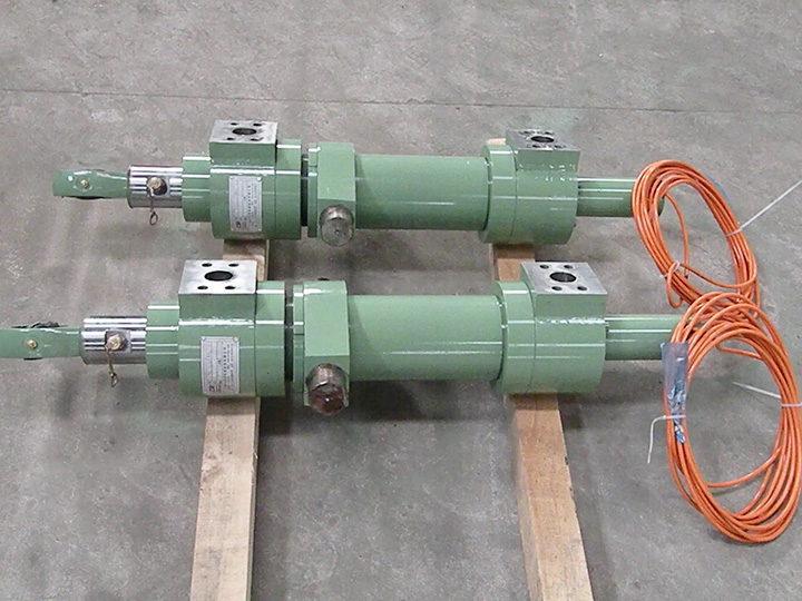 位移傳感式伺服液壓油缸